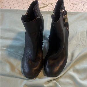 Elegant Black Ankle Boots